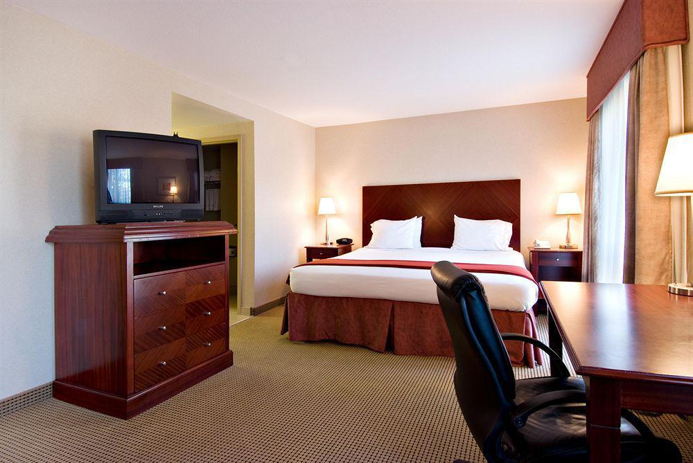 Holiday Inn Express And Suites Surrey By Ihg Zimmer foto